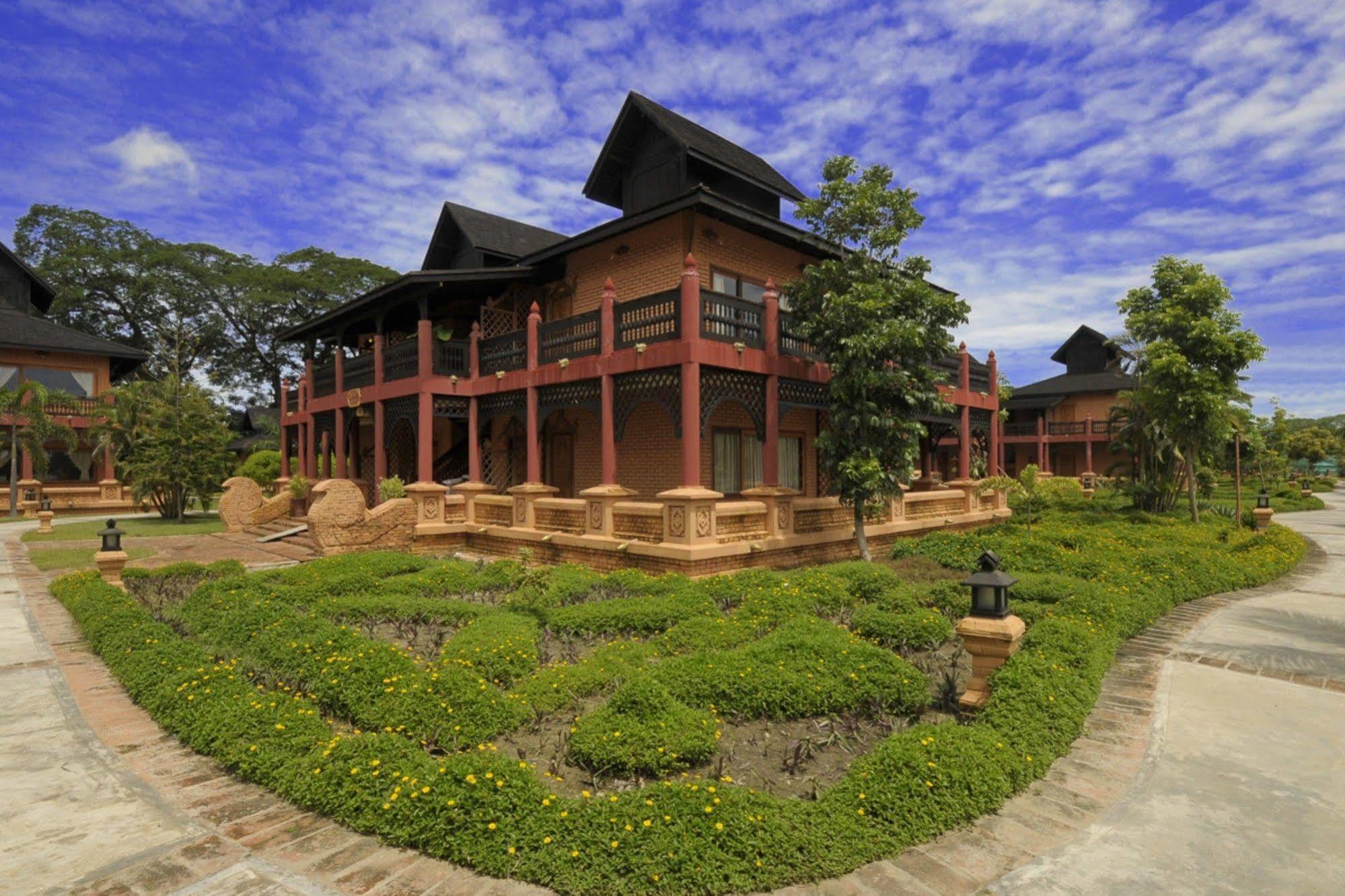 โรงแรม รอยัล เกทุมดี Taungoo ภายนอก รูปภาพ