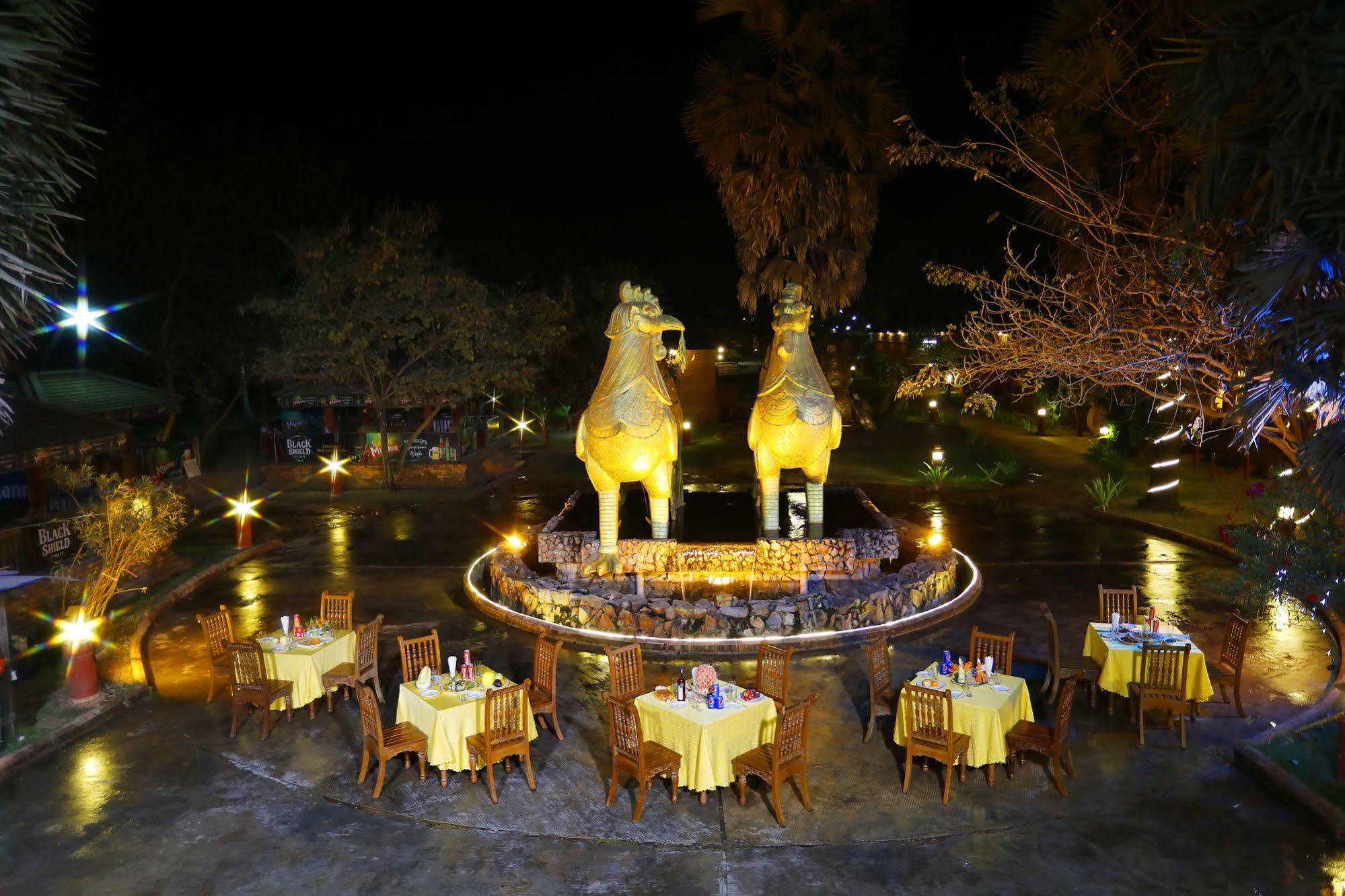 โรงแรม รอยัล เกทุมดี Taungoo ภายนอก รูปภาพ