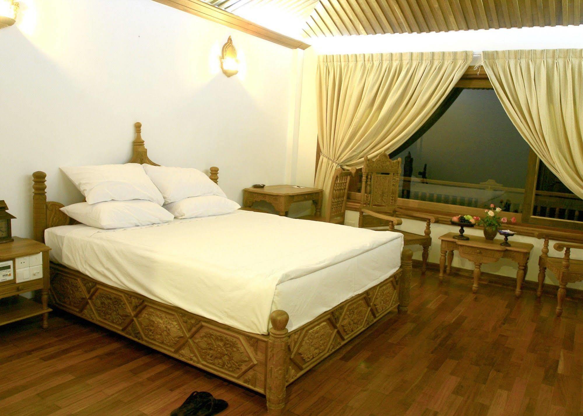 โรงแรม รอยัล เกทุมดี Taungoo ภายนอก รูปภาพ