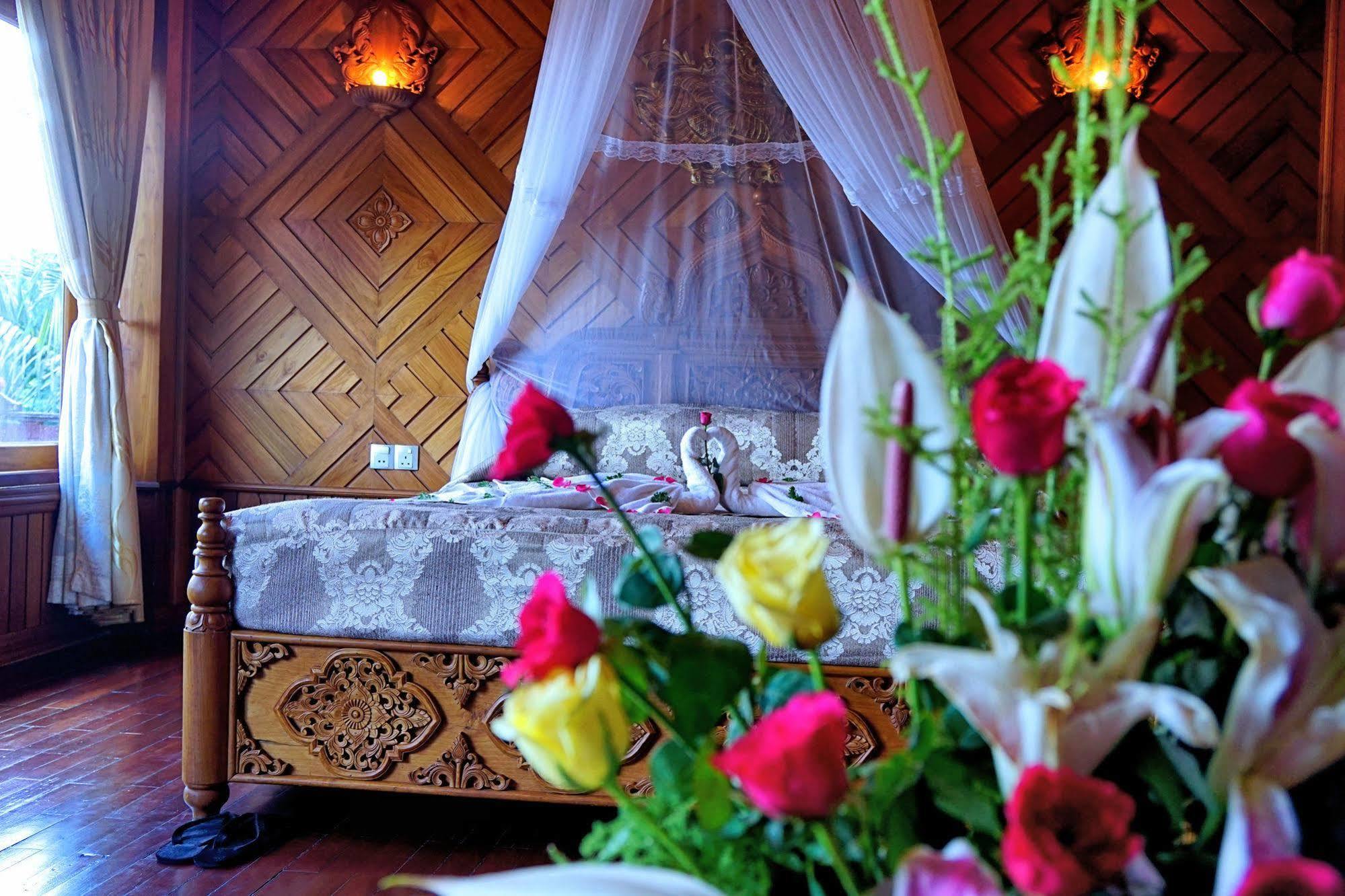 โรงแรม รอยัล เกทุมดี Taungoo ภายนอก รูปภาพ