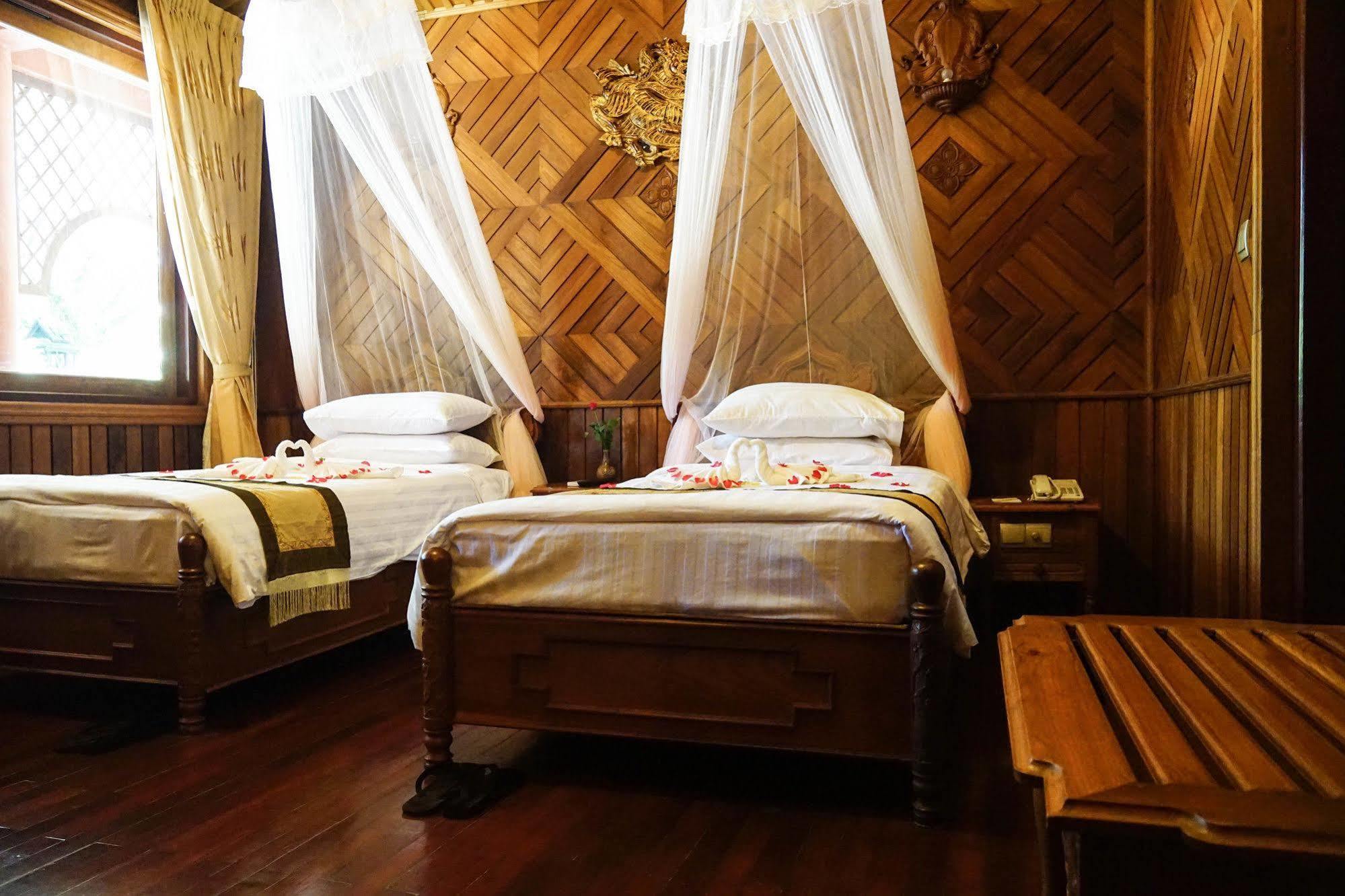 โรงแรม รอยัล เกทุมดี Taungoo ภายนอก รูปภาพ
